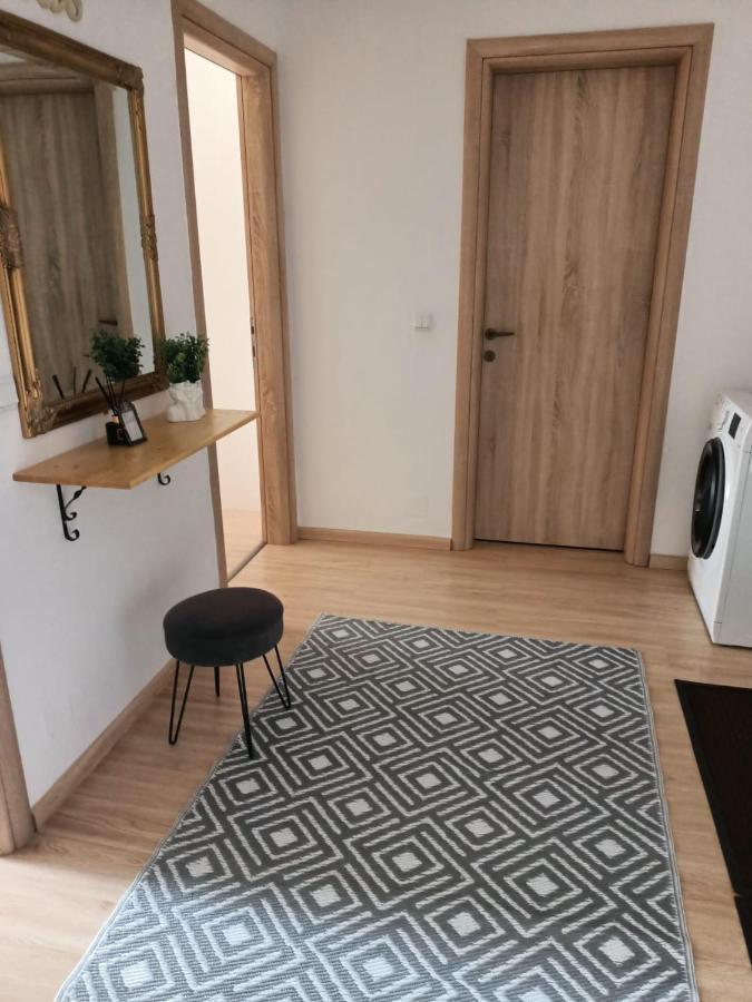 Alex Mnl Lux Apartment 2 Free Parking Bukarest Exteriör bild
