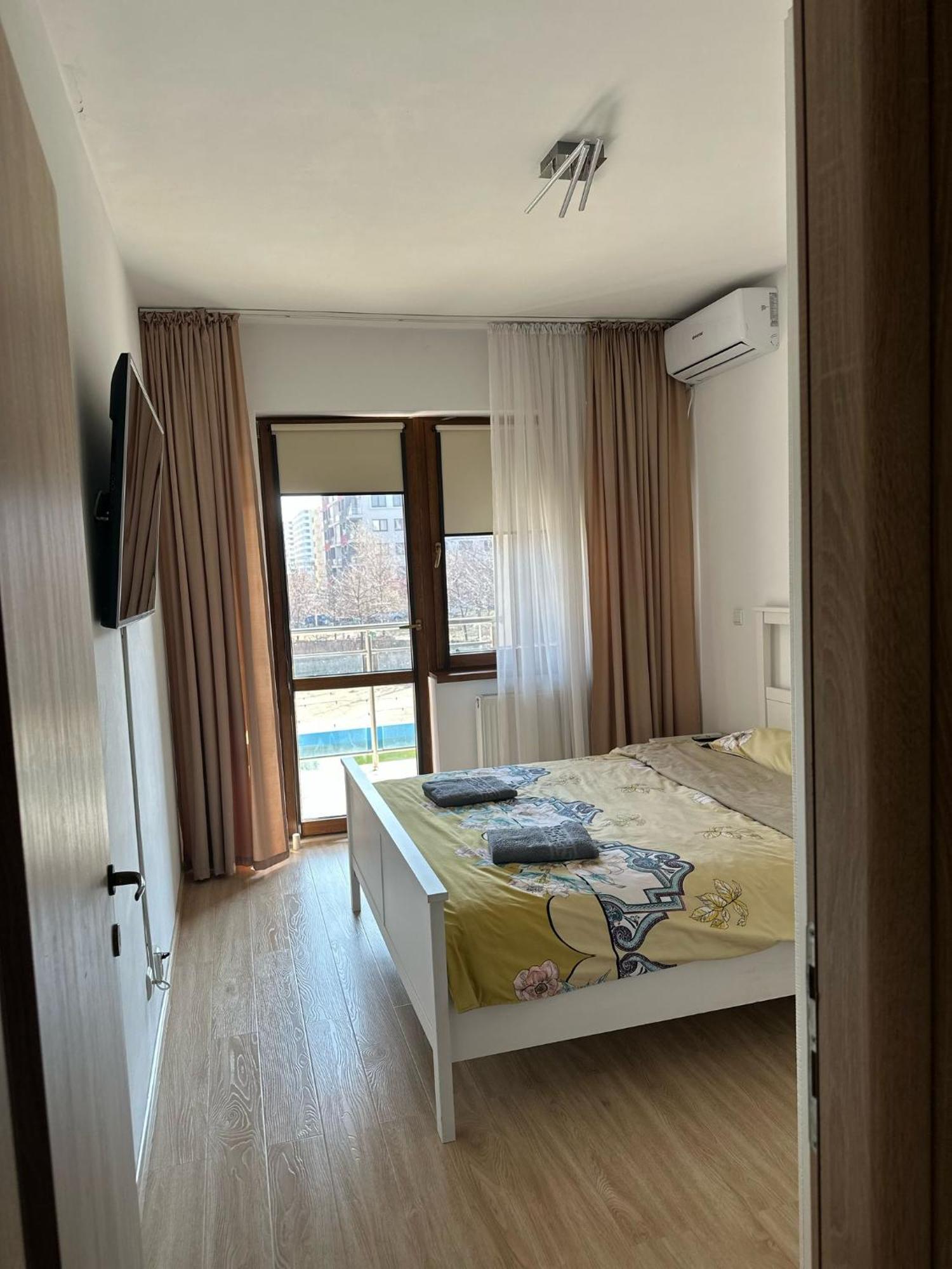 Alex Mnl Lux Apartment 2 Free Parking Bukarest Exteriör bild